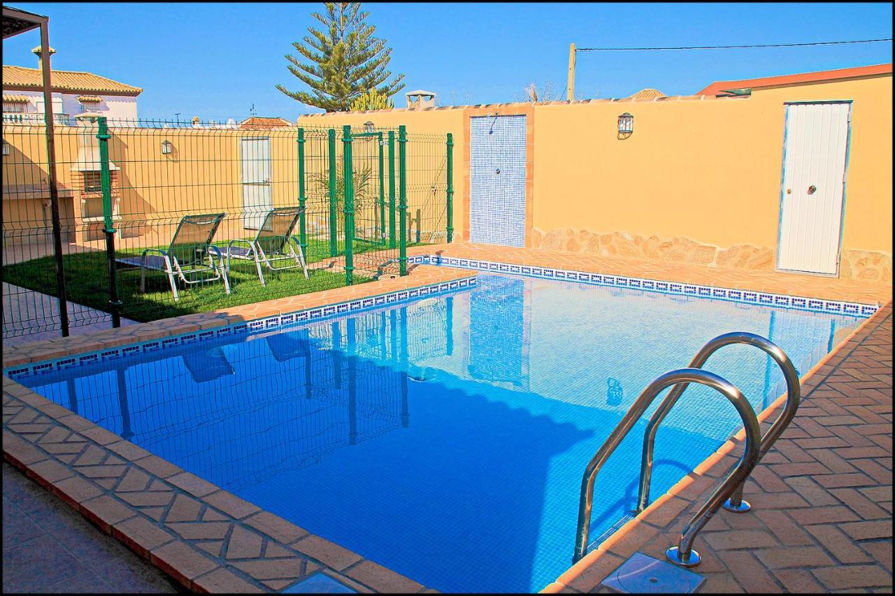 Bungalow Curro Pareja 131 Conil De La Frontera Exterior photo