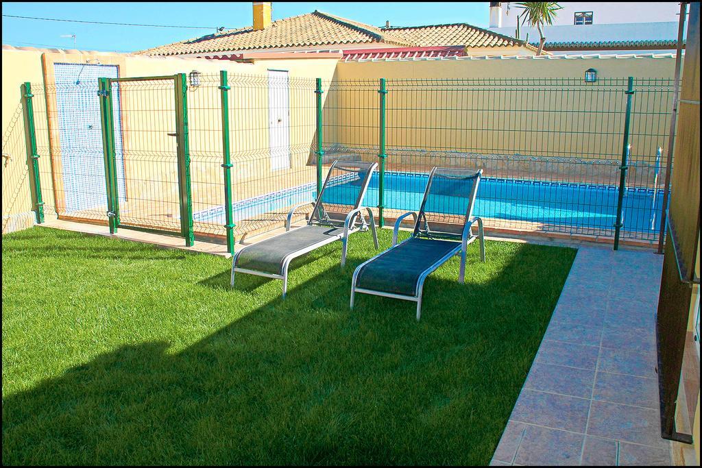 Bungalow Curro Pareja 131 Conil De La Frontera Exterior photo